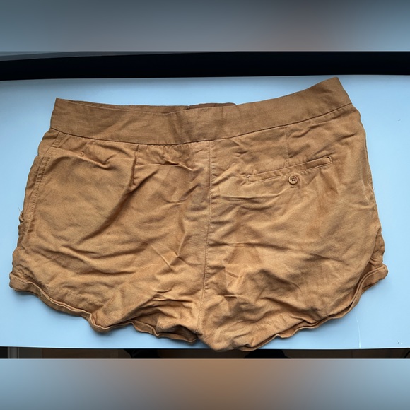 Wilfred linen blend shorts, size 10 - Picture 3 of 4